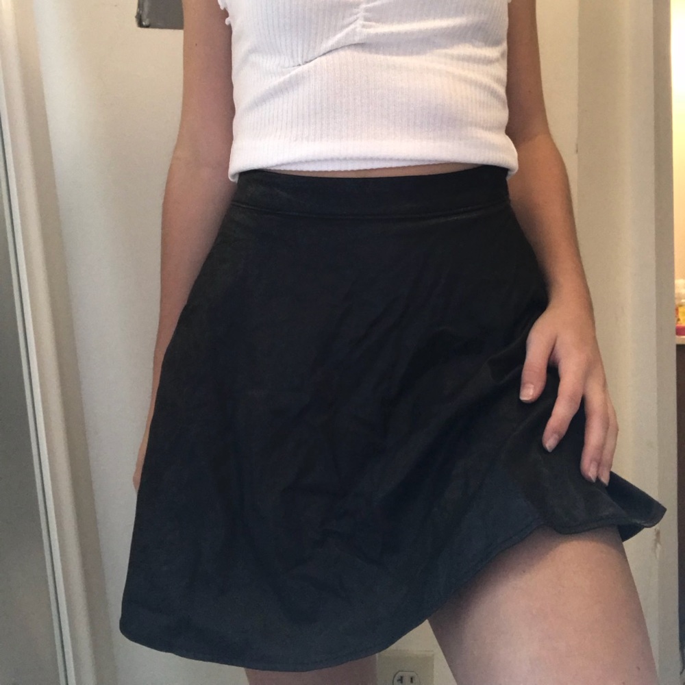 ABERCROMBIE & FITCH Black leather skirt